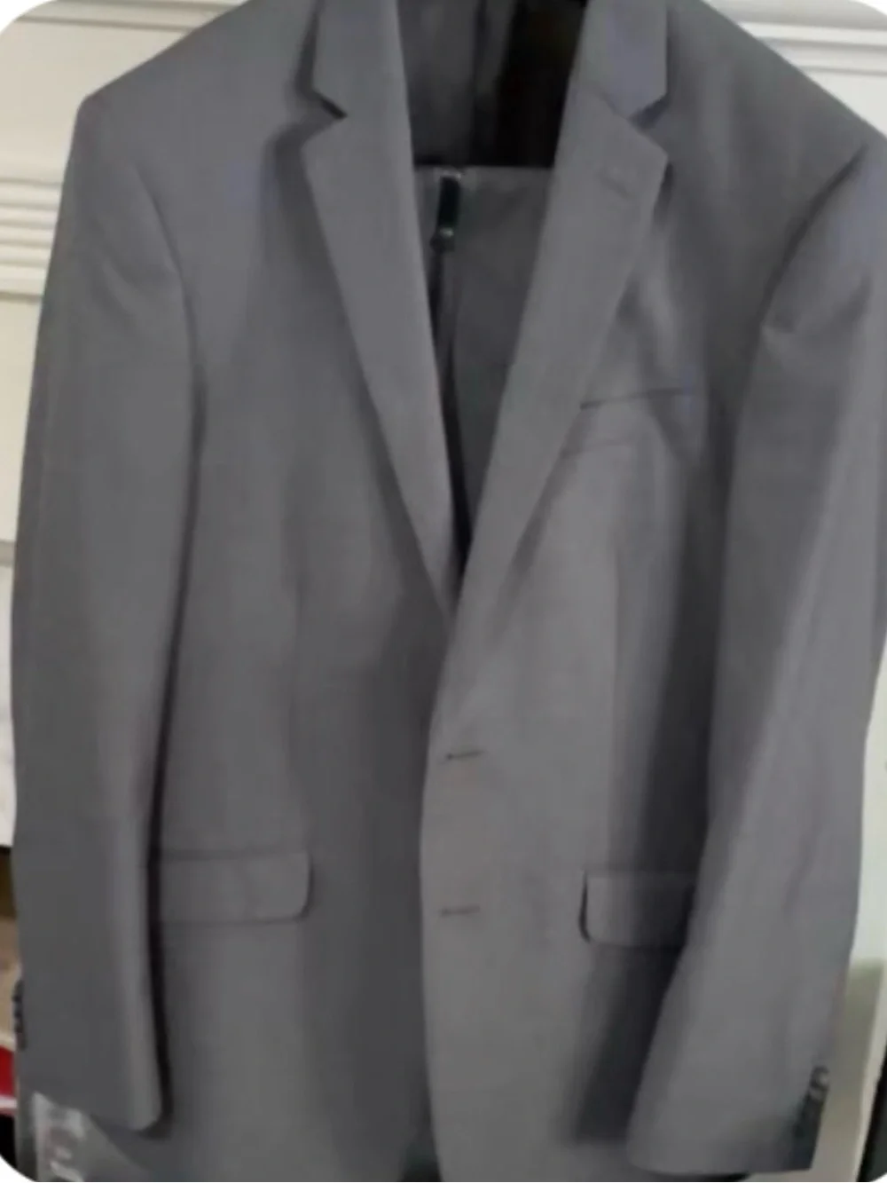 Kenneth Cole Reaction Men's Gray Two-Piece Suit:Blazer 40L & Pants 34W/34L